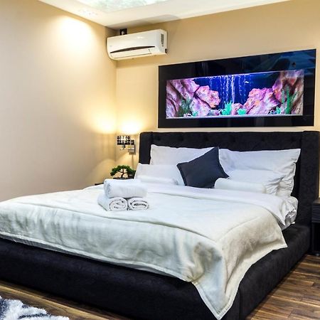 Madison Inn Suites - Wilson'S Square Belgrád Kültér fotó