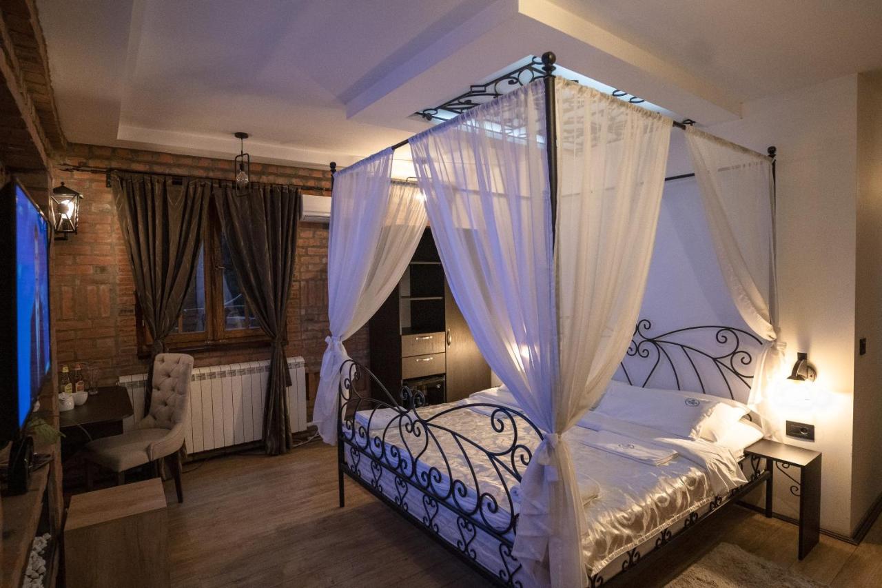 Madison Inn Suites - Wilson'S Square Belgrád Kültér fotó
