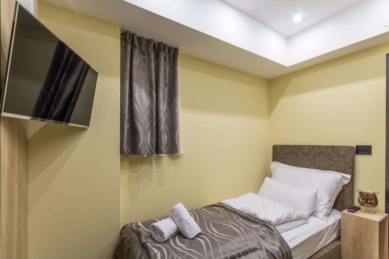 Madison Inn Suites - Wilson'S Square Belgrád Szoba fotó